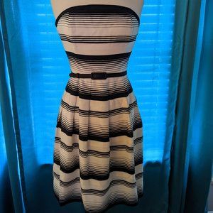 White House Black Market Strapless - Size 6